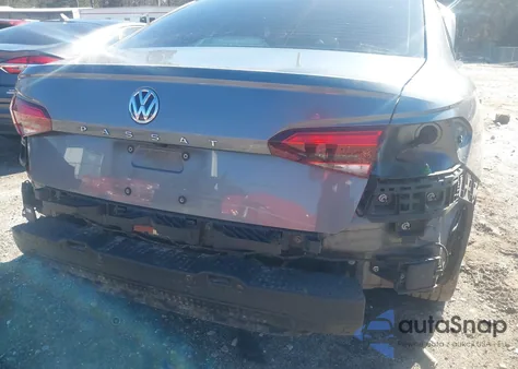 2021 Volkswagen Passat 2.0T Se z USA, uszkodzony, nr VIN 1VWSA7A30MC009161